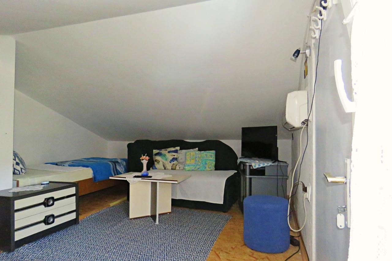 Apartmani Kate โตรกีร์ ภายนอก รูปภาพ