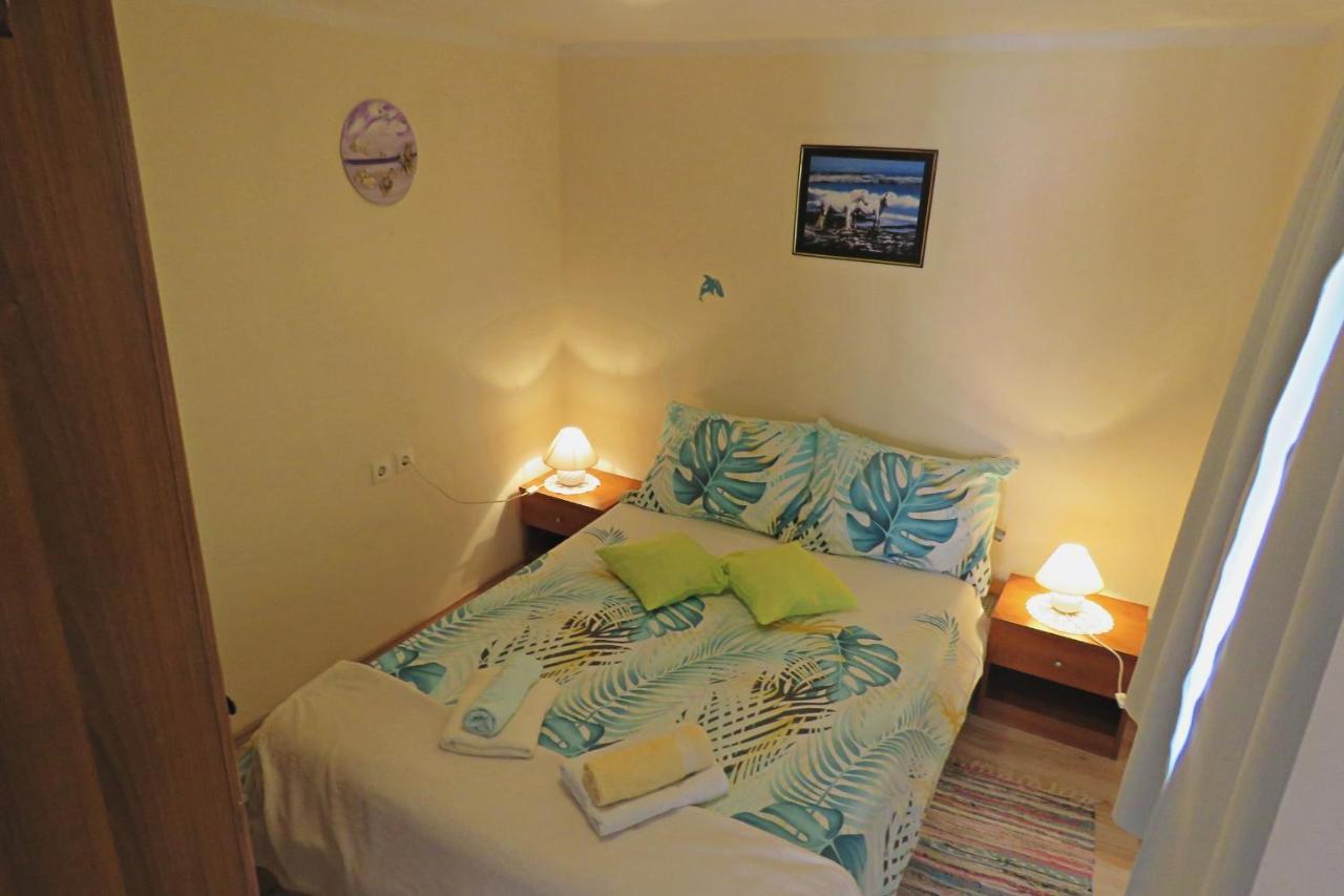 Apartmani Kate โตรกีร์ ภายนอก รูปภาพ