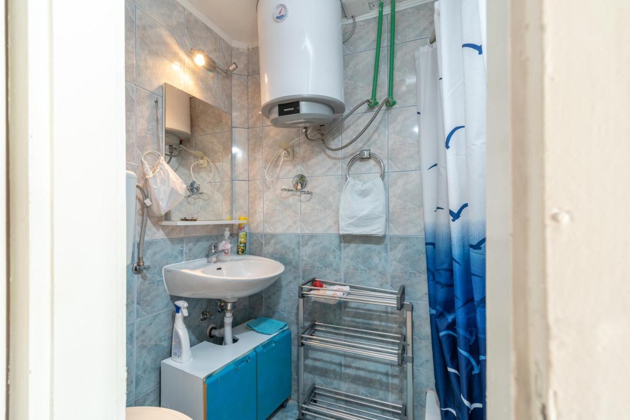 Apartmani Kate โตรกีร์ ภายนอก รูปภาพ