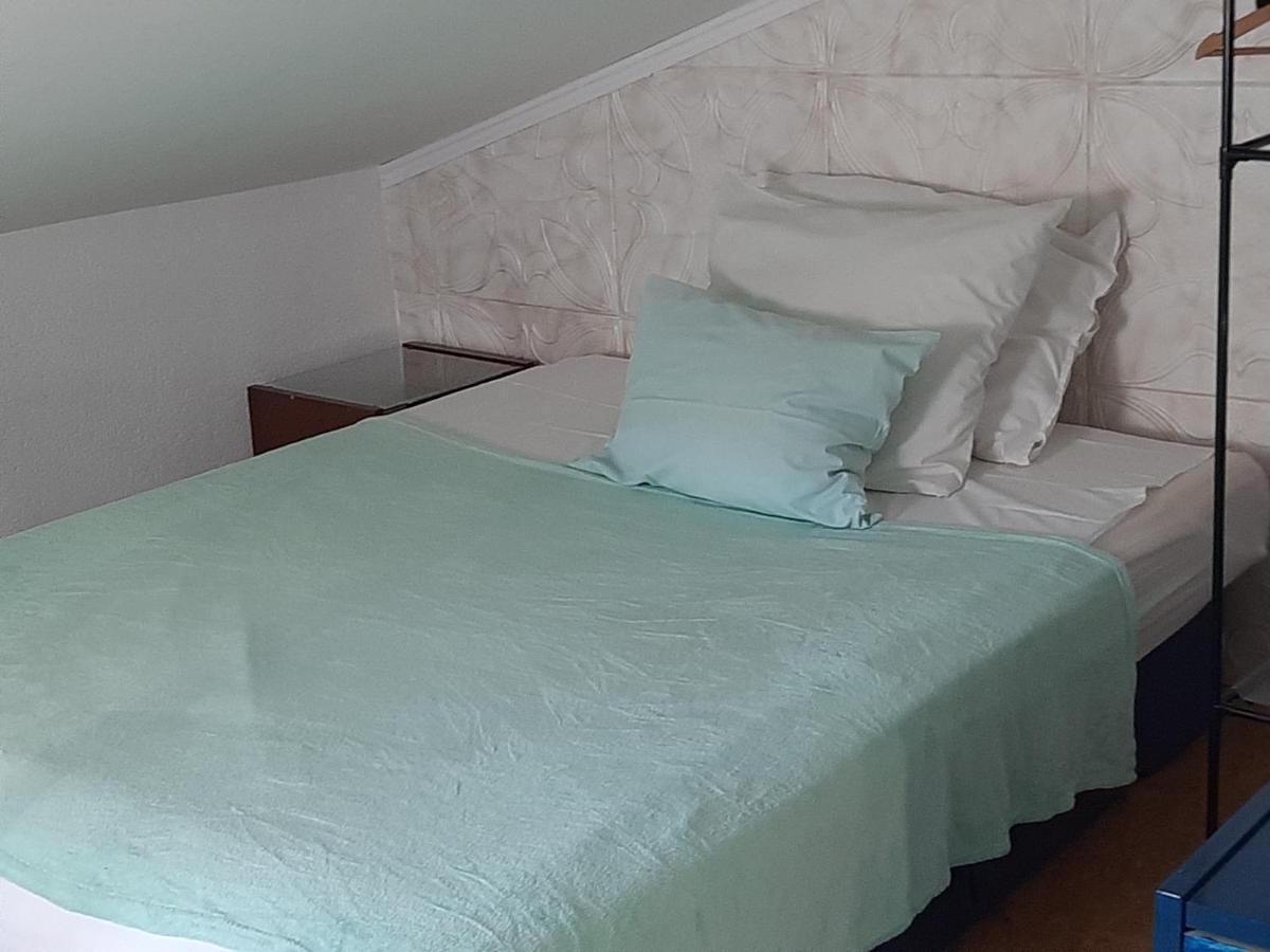 Apartmani Kate โตรกีร์ ภายนอก รูปภาพ